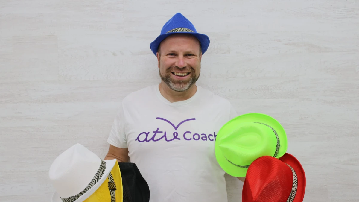 Persona apoyando a un ser querido con adicciones, apoyo emocional y límites saludables